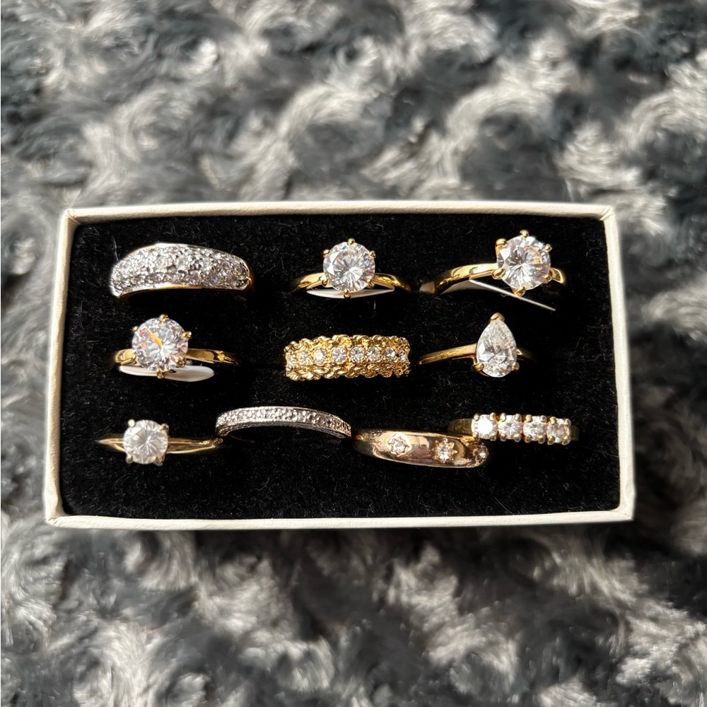 *SOLD* Lot of assorted rings